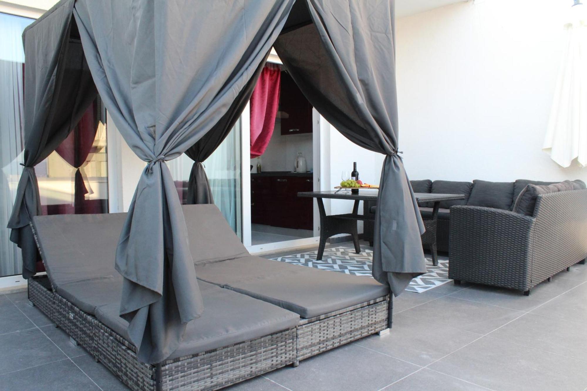 Apartmán Luxury Maestral - Private Pool Split